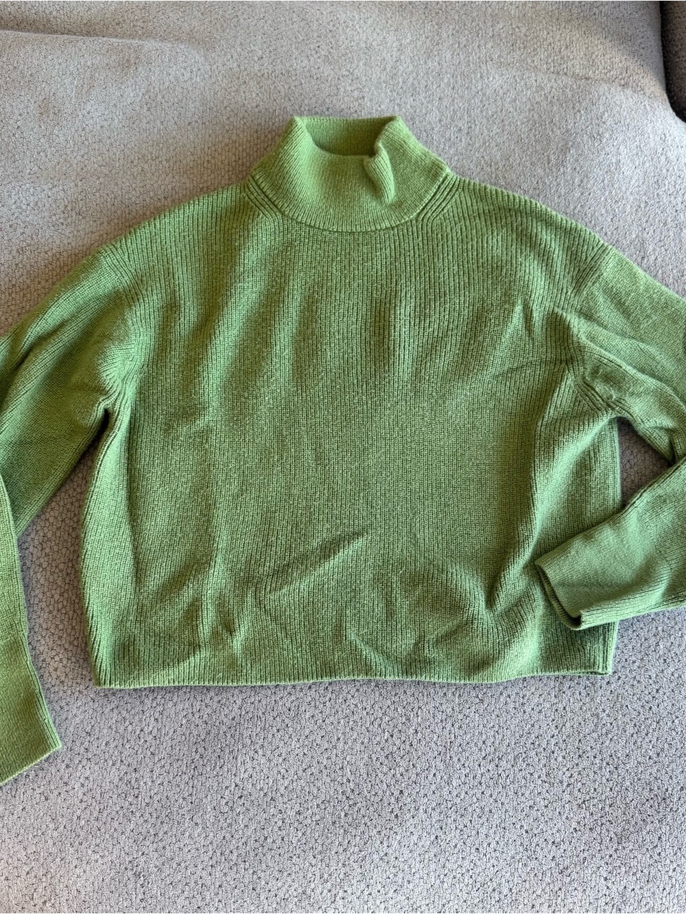 Lululemon Green Turtleneck Sweater - Small